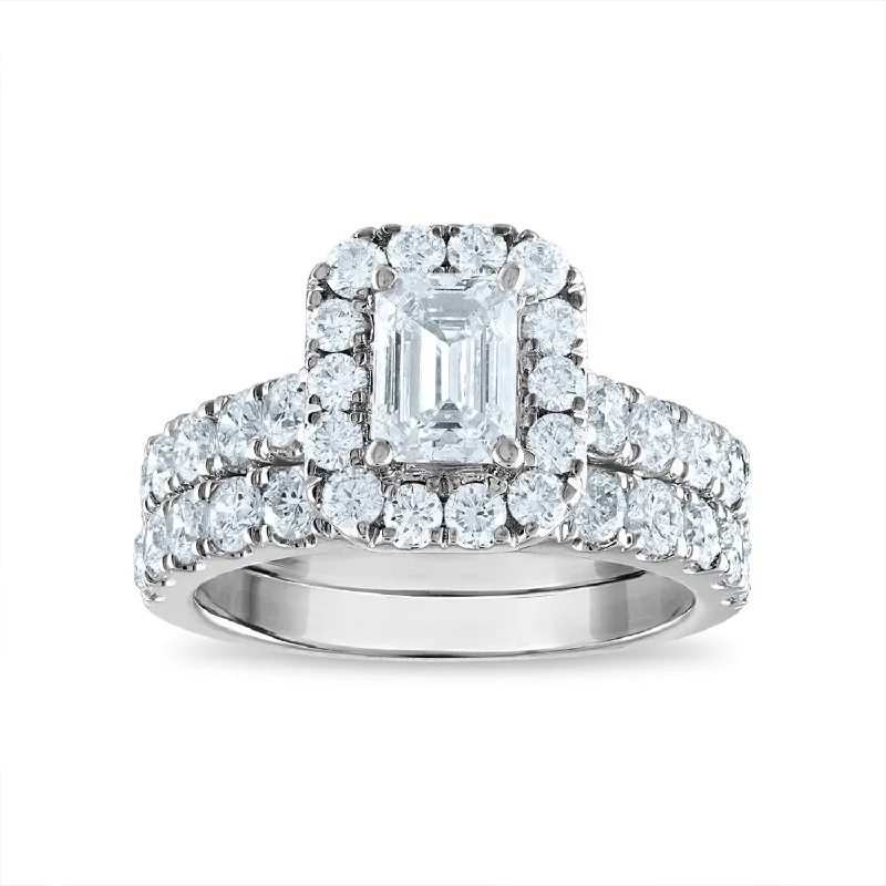 Your Perfect Accessory At The Perfect Price Signature EcoLove Diamond Dreams 3 CTW Lab Grown Diamond Halo Bridal Set in 14KT White Gold