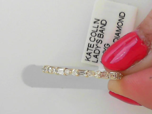 Timeless Beauty, Unbeatable Deals – Jewelry Sale On 0.25CT DIAMOND BAGUETTE BAND