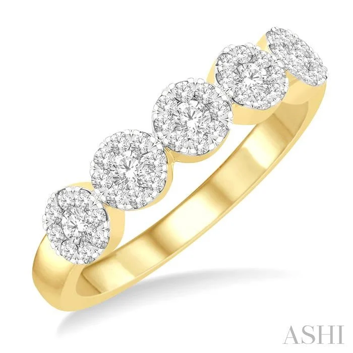 High-End Jewelry, Now More Affordable Than Ever ROUND SHAPE 5 STONE LOVEBRIGHT ESSENTIAL DIAMOND WEDDING BAND