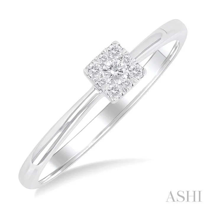 Trending Jewelry Now At Unbeatable Prices PRINCESS SHAPE LOVEBRIGHT PETITE DIAMOND RING