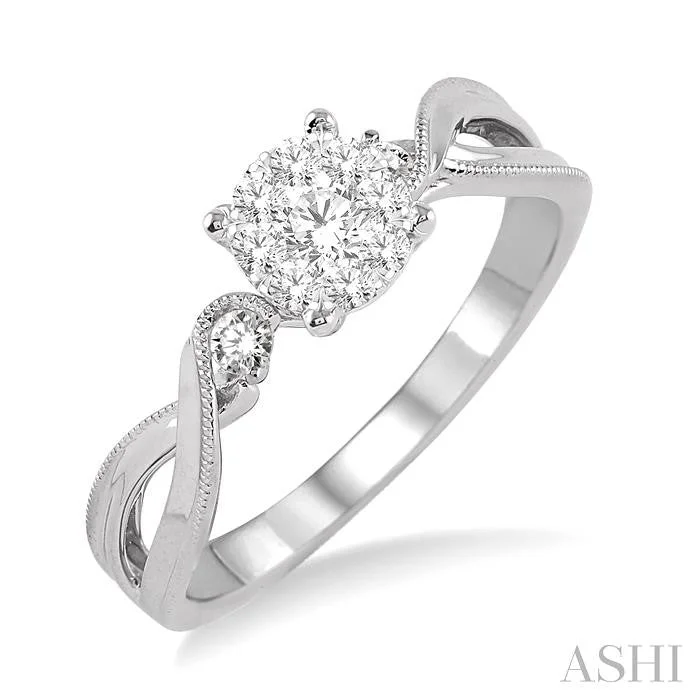 ROUND SHAPE LOVEBRIGHT DIAMOND ENGAGEMENT RING