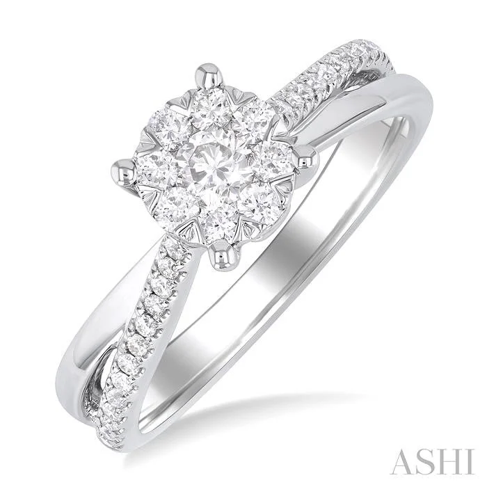 Shop Modern Jewelry Collections With Exclusive Discounts ROUND SHAPE LOVEBRIGHT DIAMOND ENGAGEMENT RING