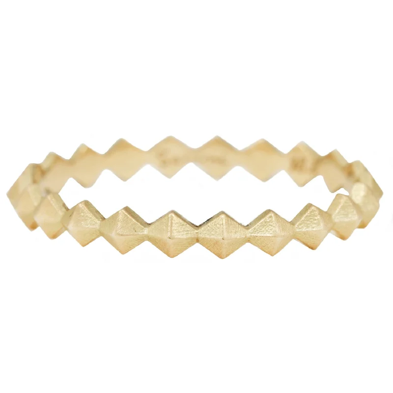 Affordable Elegance – Premium Jewelry At Special Prices Pyramid Eternity Band