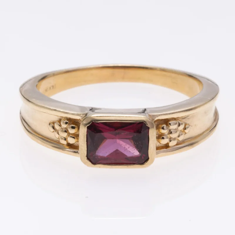 Fashion-Forward Geometric Jewelry For Contemporary Style 14K Yellow Gold Pyrope Garnet Ring | 1.40ctw | SZ 9