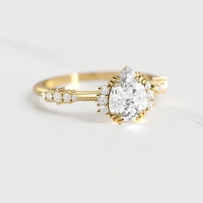 Exclusive Jewelry Markdowns – Limited-Time Offer Pear Cluster Diamond Ring