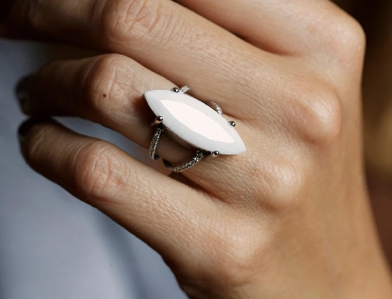 Big Discounts On Elegant Jewelry Collections Antonia White Agate Ring, Statement Ring