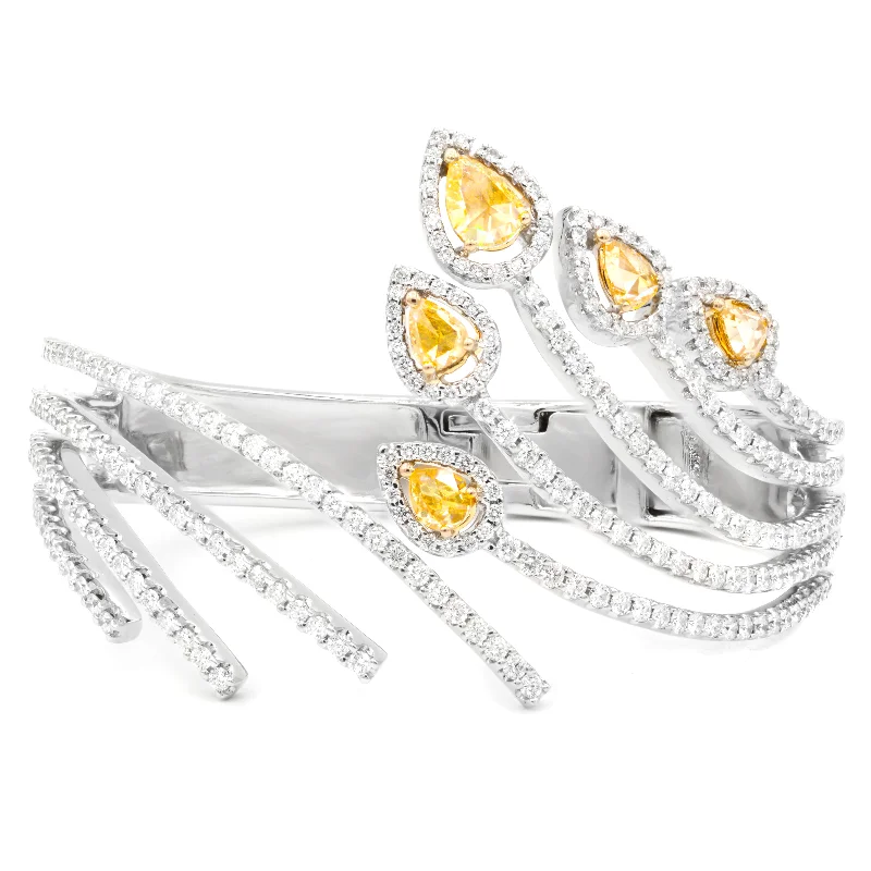 Get Ready To Sparkle – Special Jewelry Discounts 18 kt white gold diamond spiral bangle Get Ready To Sparkle – Special Jewelry Discounts 18 kt white gold diamond spiral bangle