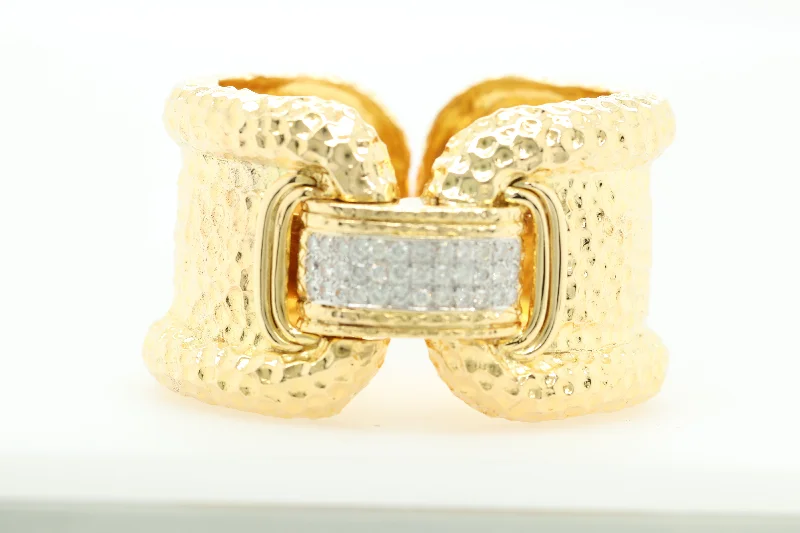 Shop Jewelry That Shines Without The High Price 18 kt yellow gold fashion bangle