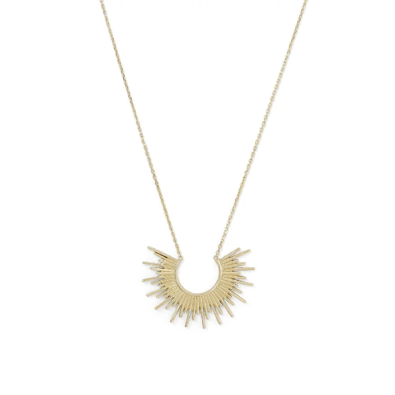 Fashion-Forward Geometric Jewelry For Contemporary Style 18k Gold Cleopatra Necklace