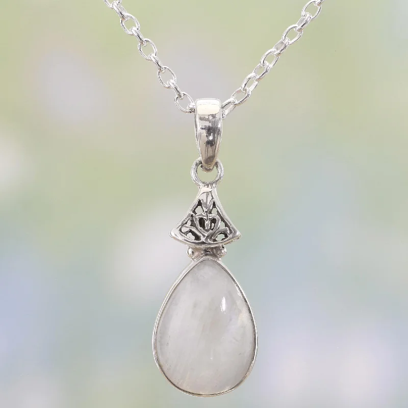 Must-Have Jewelry At Unbelievable Discounts Icy Droplet Moonstone Pendant Necklace