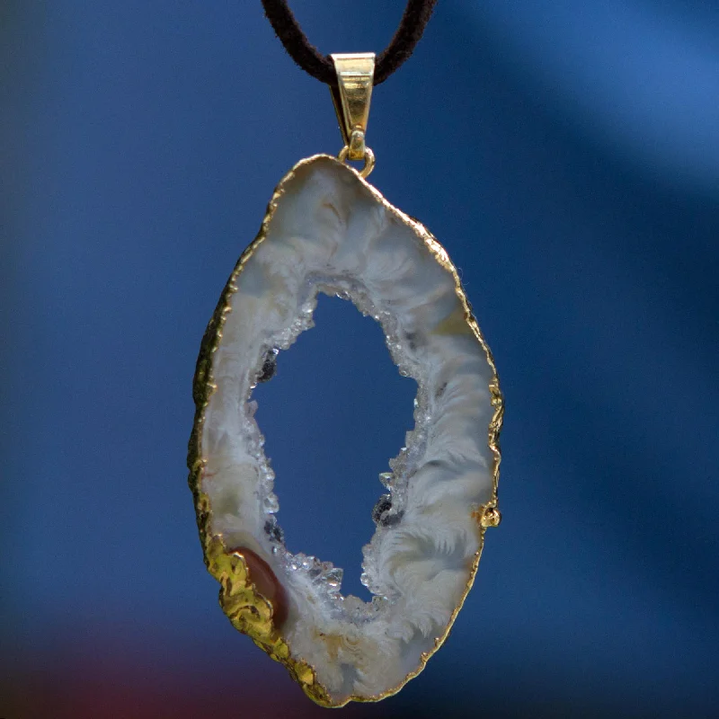 Chic, Trendy, And Affordable Jewelry Sale Magnificent Nature Agate & Gold Plated Pendant Leather Necklace
