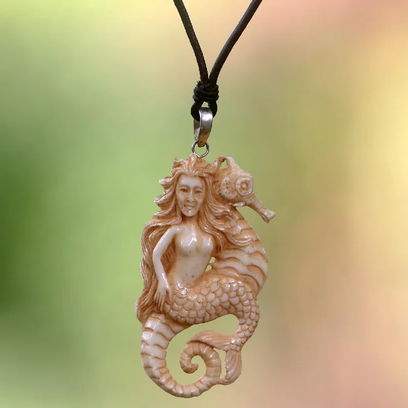 Grab Exquisite Jewelry At The Lowest Prices Mermaid & Seahorse Bone Pendant Necklace