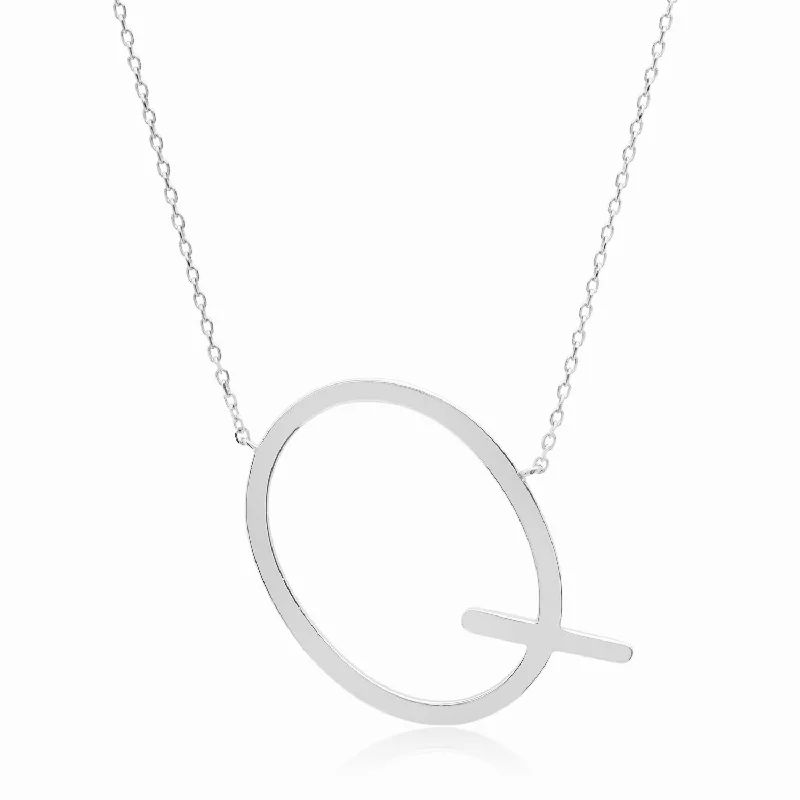 white - letter (q)