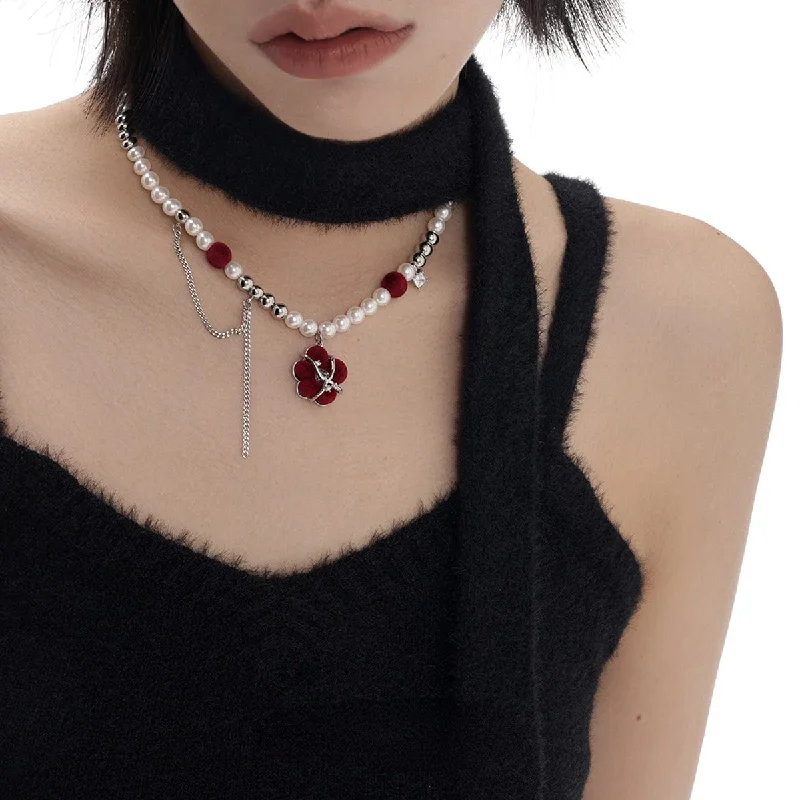 Must-Have Jewelry At Unbelievable Discounts Women's Grunge Flocking Floral Pearl Necklace