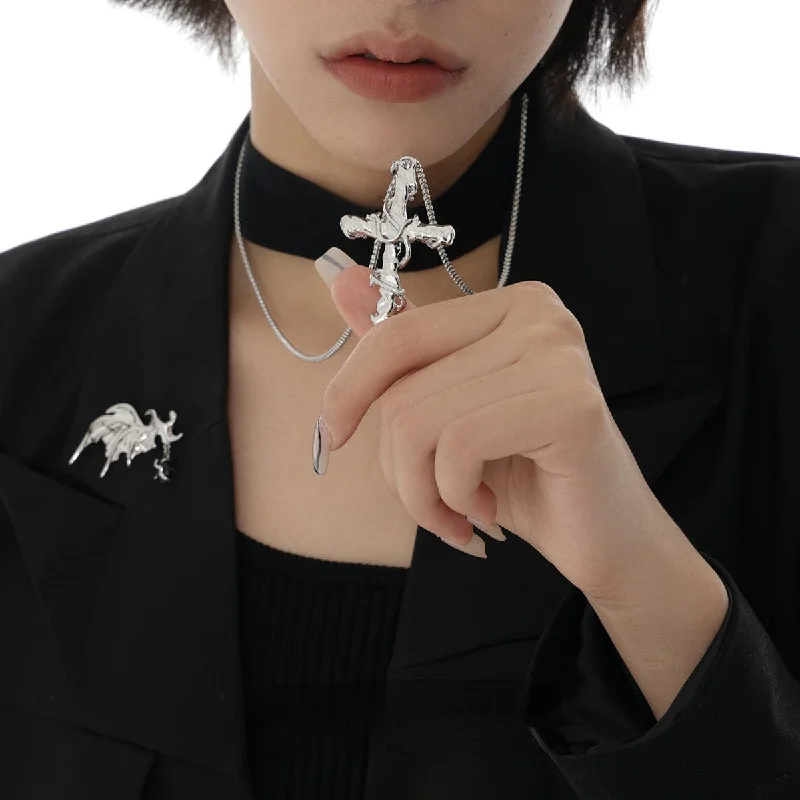 Jewelry Sale Bonanza – Grab Your Sparkle Now Women's Punk Thorns Cross Necklace