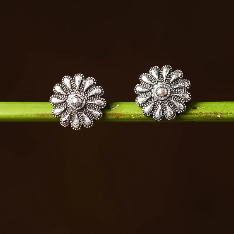 Limited-Time Jewelry Sale – Elegant Styles At Less Antique Silver Finish Oxidised Brass Base Stud Earrings