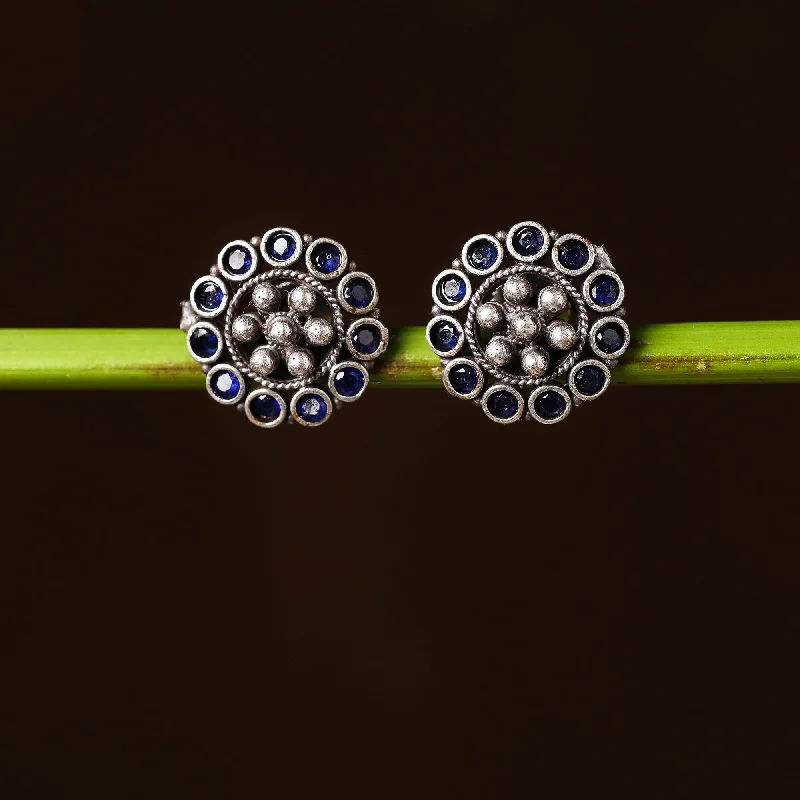 Beautiful Jewelry, Breathtaking Discounts – Hurry In Antique Silver Finish Oxidised Brass Base Stone Work Stud Earrings
