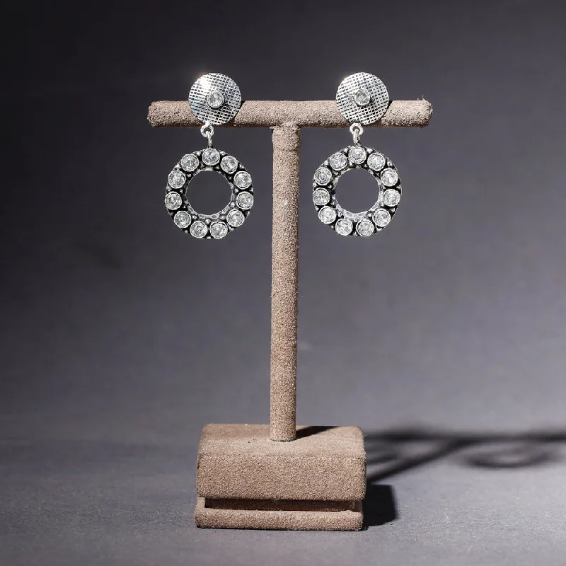 Dainty And Elegant Jewelry Now At Reduced Prices Antique Finish Oxidised German Silver Stone Earrings