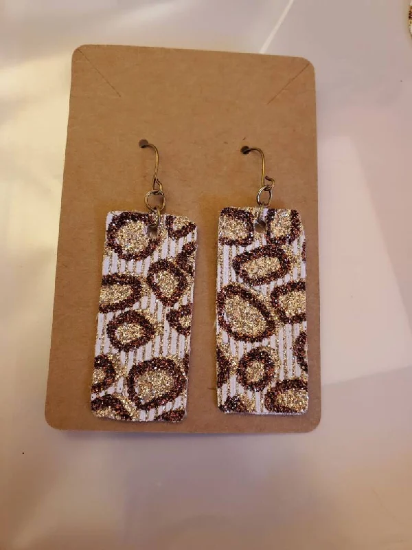 Chic And Stylish Jewelry At Discounted Prices Glitter Cheetah Square