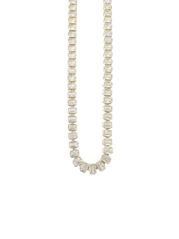 Elevate Your Jewelry Collection With Limited-Time Savings Elvie Necklace