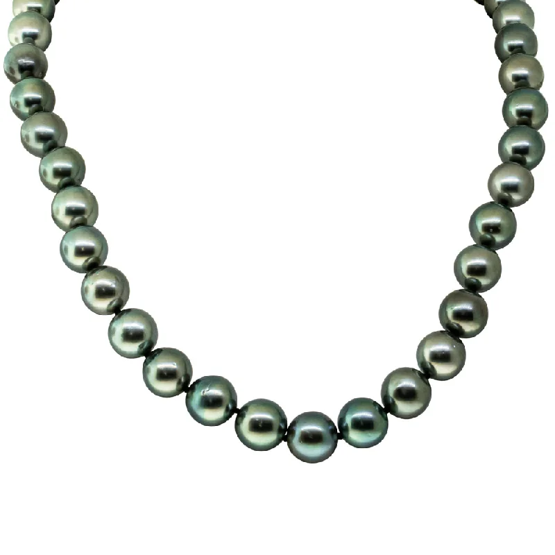 Grab Your Favorite Jewelry At The Lowest Prices 18ct White Gold Cultured Black Pearl Necklace