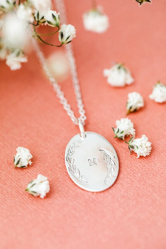 Huge Markdowns On Premium Jewelry Styles flora pendant necklace { gold + silver }