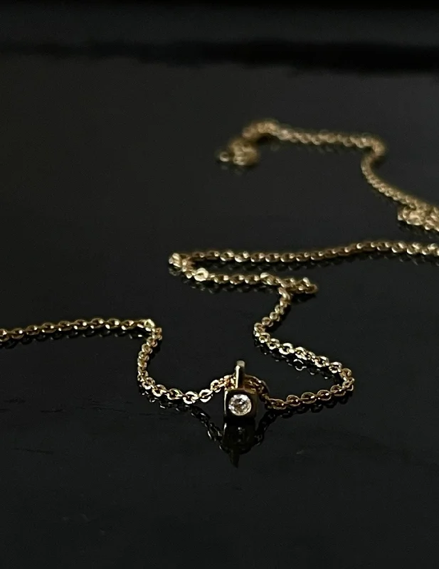 Luxury Jewelry At Unbeatable Discounts Petit no.1 14K Gold Necklace w. Diamond