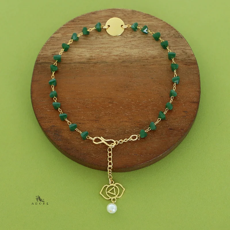 Luxury Handcrafted Jewelry For Elegant Looks Bhavya Golden Sacral Chakra Anklet (Single Piece) Luxury Handcrafted Jewelry For Elegant Looks Bhavya Golden Sacral Chakra Anklet (Single Piece)