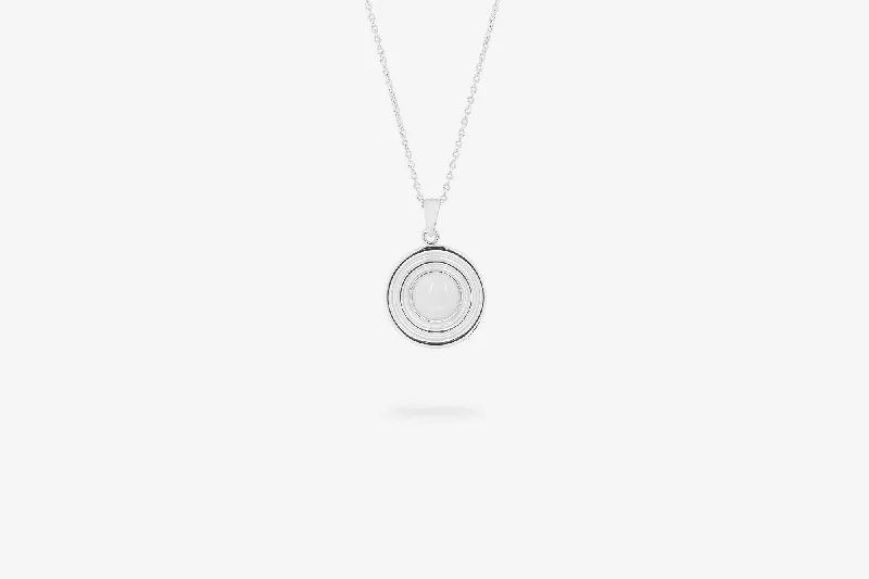 High-End Sparkle, Low-End Prices – Jewelry Sale Live IX Anker Silver Pendant w. Moonstone