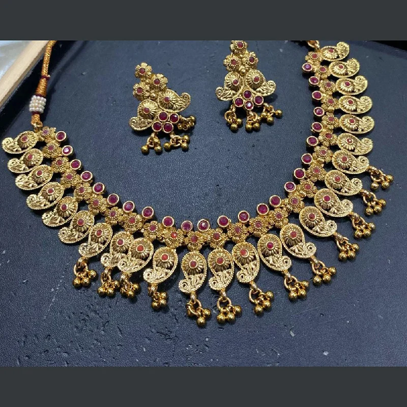 Grab Exquisite Jewelry At The Lowest Prices Kavita Art Gold Plated Pota Stone Necklace Set