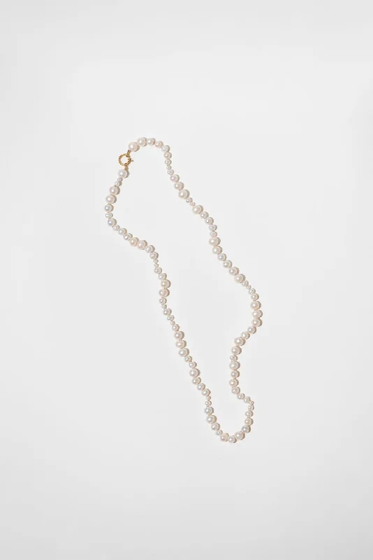 Personalized Engraved Jewelry For Meaningful Gifts The Pearl Variation Beach 18K Gold Plated Short Necklace w. Pearls