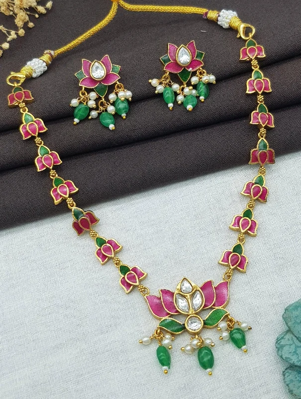 Dainty And Elegant Jewelry Now At Reduced Prices Premium Sayara Collection Elegant Kemp Lotus Necklace Set 22159N