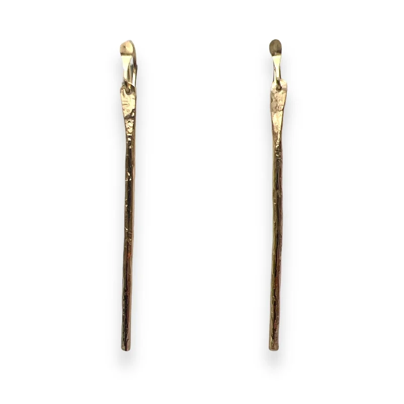 Huge Savings On Premium Jewelry Styles 2071 - Dangling Piers