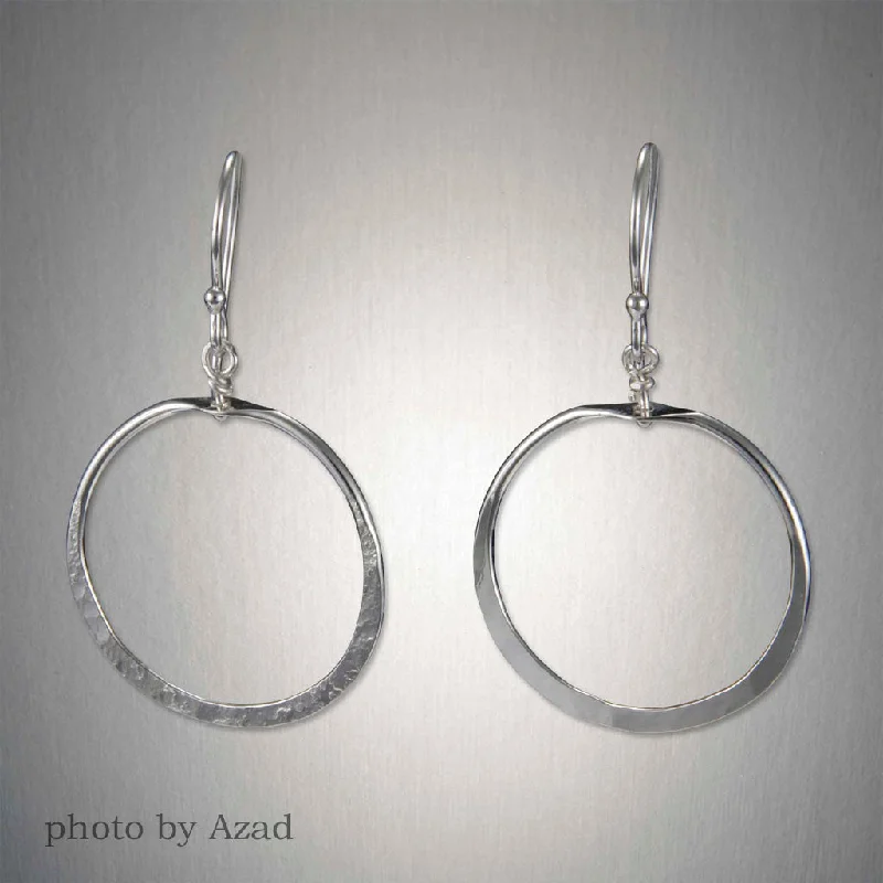 Glamorous Jewelry, Glamorous Deals – Shop Now E961 - Single Revoltuion