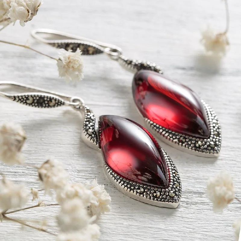Glamorous Jewelry, Glamorous Deals – Shop Now Silver Feminine Charm Earrings