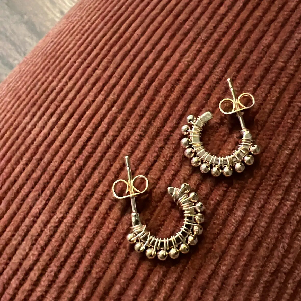 Affordable Glamour – Must-Have Jewelry At Special Rates TL JSR Hug Earring