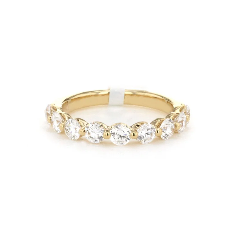 Chic And Stylish Jewelry At Exclusive Prices 1.30 ctw Diamond Band