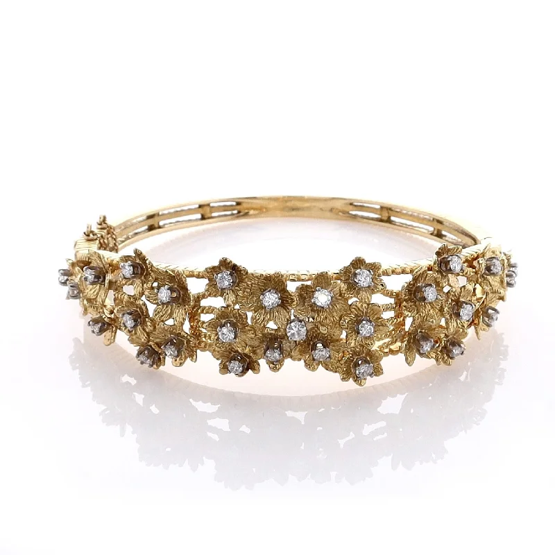 Sparkle For Less – Shop Our Limited-Time Jewelry Deals Estate 18 Karat Yellow Gold Diamond Leaftop Hinged Bangle Bracelet