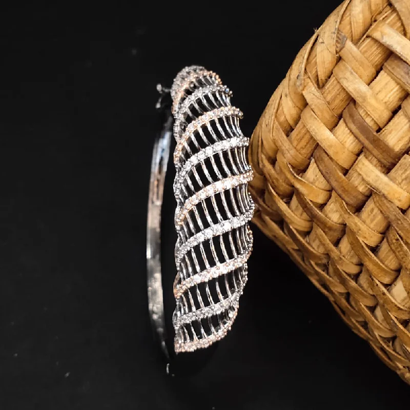Limited-Stock Jewelry Sale – Once It's Gone, It's Gone Lucentarts Jewellery Silver Plated AD Openable Kada